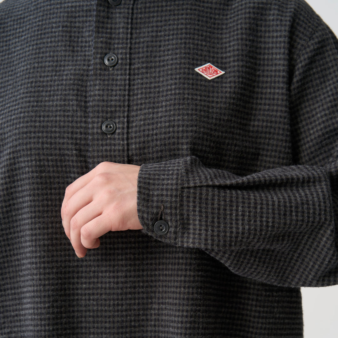 Women's Flannel Round Collar Pullover Shirt - Check